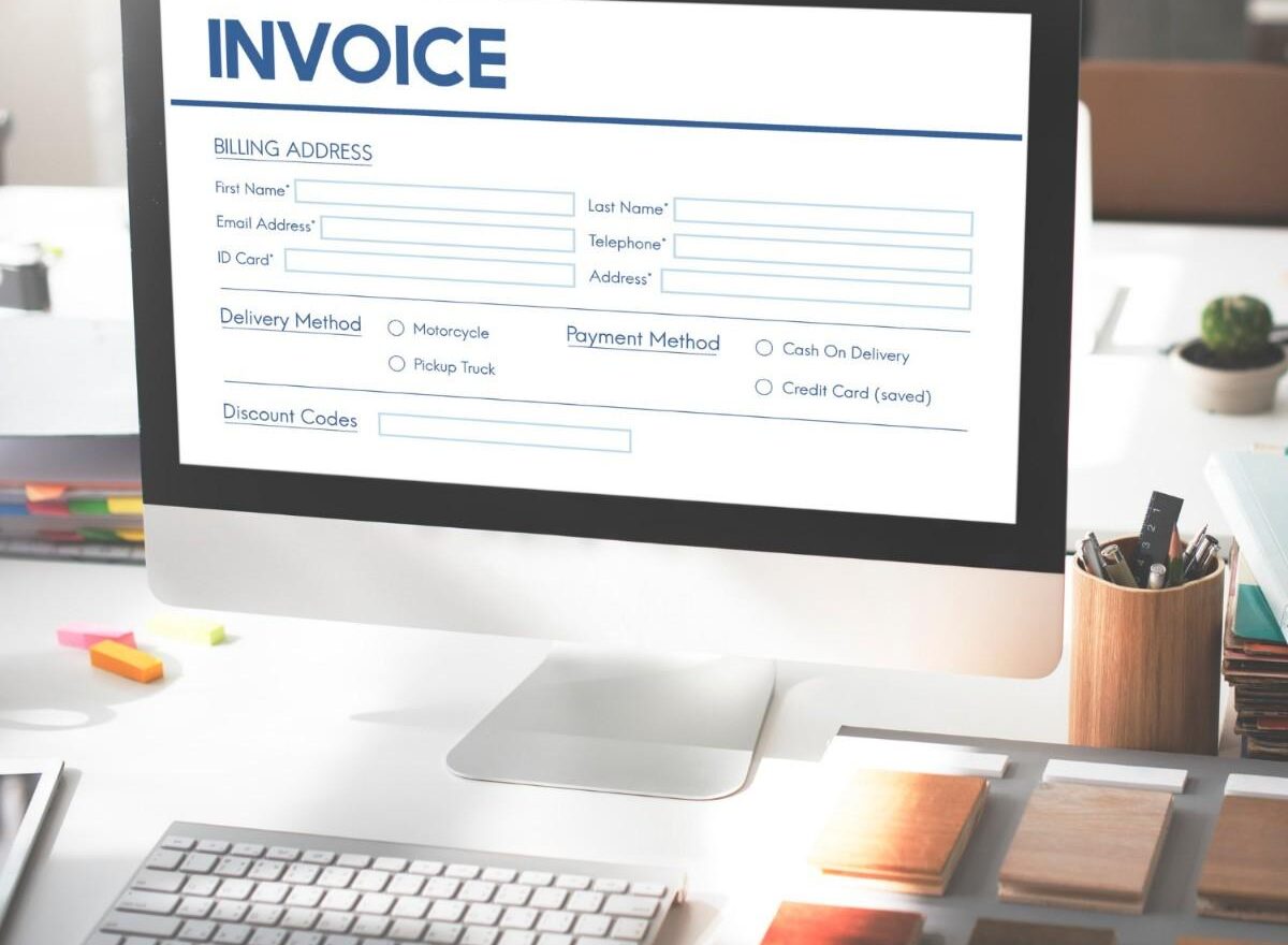 What Are the Mandatory E-Invoicing Rules in UAE 2026? 1 What Are the Mandatory E-Invoicing